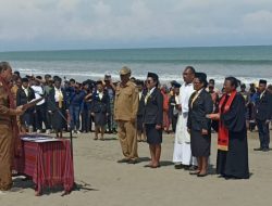Bupati Malaka Lantik 20 Kepala Puskesmas di Pantai Cemara Abudenok