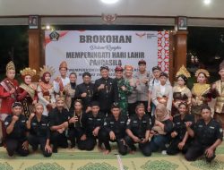 Sinergitas TNI Polri dan Forkopimda Blitar Gelar Brokohan di Harlah Pancasila