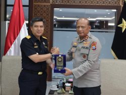 Perkuat Sinergi, Polda Jatim dan Bea Cukai Tingkatkan Pengawasan Barang Ilegal