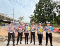 “200 Bendera untuk Batam: Satlantas Barelang Ajak Warga Rayakan Kemerdekaan”