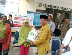 BAPANAS dan Bulog Salurkan Bantuan Pangan 2025 di Sungai Binti, Batam — Didukung Komisi IV DPR RI