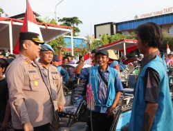 Sambut HUT Kemerdekaan RI ke-80, Polres Tuban Salurkan Bantuan Beras untuk Warga Kurang Mampu