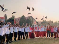 Gelorakan Semangat Kemerdekaan, SPN Polda Jatim Lepas 17 Merpati Gelar Berbagai Lomba Penuh Kebersamaan