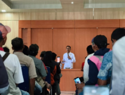 Wali Kota Batam Amsakar Ajak Juru Parkir Tingkatkan Profesionalisme