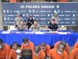 Operasi Tumpas Narkoba Semeru 2025 Polres Gresik Berhasil Ungkap 16 Kasus Amankan 20 Tersangka