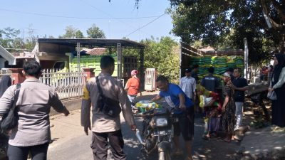 Polres Pasuruan Bersama BEM Gelar Gerakan Pangan Murah Salurkan 5 Ton Beras di Lereng Bromo