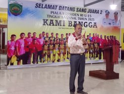 Bupati Malaka Jamu Tim PSK Kabupaten Kupang di Rumah Jabatan Haitimuk