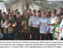 Mentan Amran Sidak Karimun, 1.000 Ton Beras Ilegal Digulung Bea Cukai