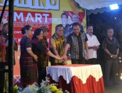 Gubernur NTT Melki Laka Lena Resmikan NTT Mart ke-20 di Flores Timur