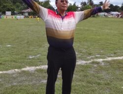 Pertandingan PS Malaka vs SBB Kefamenanu U11 Tetap Digelar di Tengah Lapangan Becek,  Bupati : Harus Tetap Semangat !!