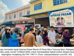 Strategi ‘Kongsi’ Emak-Emak Uban: Borong Telur Murah demi Lebaran!