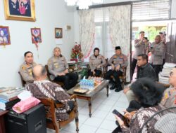 Sambut HUT ke-80 Bhayangkara, Wakapolda Kalbar Kunjungi Purnawirawan Polri”