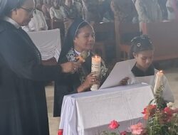 Pater Petrus Salu,SVD –   *”MEMAKSA” TUHAN DI PERISTIWA KEEMPAT: Bagaimana Seorang Guru dan Ibu Rumah Tangga di Noepesu ‘Mencuri’ Hati Surga.* ========