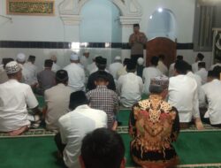 Polisi Bersama Masyarakat, Polres Semarang Rutin Shalat Berjamaah dan Bangun Komunikasi dengan Warga