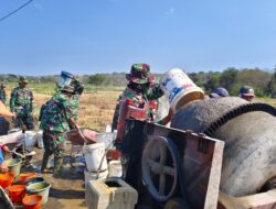 Tak Kenal Hari Libur, Satgas TMMD Kodim Boyolali Tetap Semangat Bangun Jalan Desa Wates