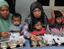 Orang Tua, Ibu Hamil, dan Balita Program MBG di Mulyonegoro Agar Segera Diaktifkan